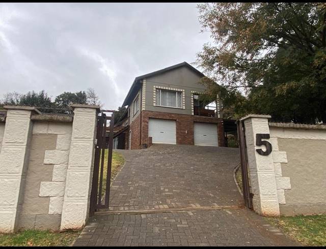 3 BEDROOM HOUSE FOR SALE IN MULBARTON